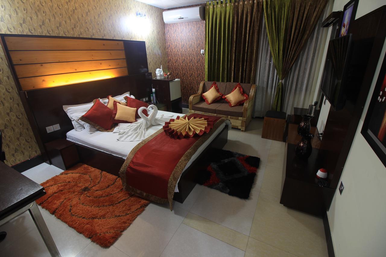 Tiger Garden Int Hotel Khulna Exterior foto